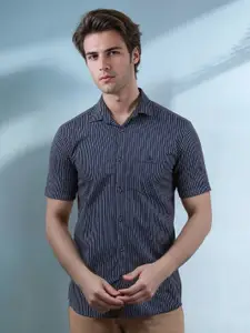 Crimsoune Club Men Classic Spread Collar Vertical Striped Cotton Slim Fit Casual Shirt