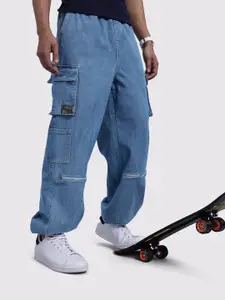 The Roadster Life Co. Men Zip Detail Parachute Fit Jeans