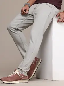 The Roadster Life Co. Men Slim Fit Jeans