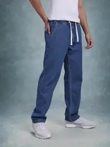 The Roadster Life Co. Men Straight Fit Jeans