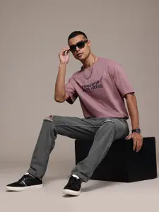 The Roadster Lifestyle Co. Men Relaxed Fit High-Rise Slash Knee Light Fade Jeans