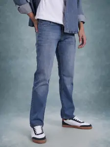 The Roadster Life Co. Men Mid-Rise Light Fade Stretchable Regular Fit Jeans