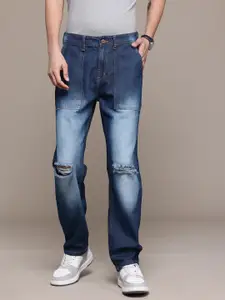 The Roadster Lifestyle Co. Men Relaxed Fit Slash Knee Light Fade Jeans