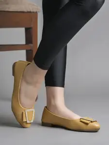 DressBerry Women Textured Ballerinas Flats