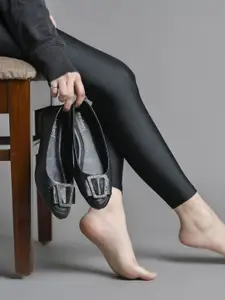 DressBerry Women Textured Ballerinas Flats