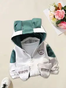 FOREVER FRIDAY Boys Printed Hooded Sweatshirt