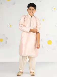 VASTRAMAY Boys Floral Yoke Design Regular Thread Work Kurta with Patiala