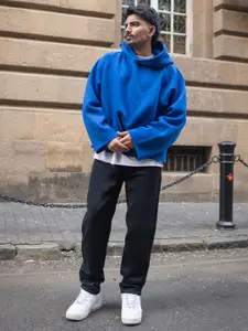 Powerlook Men Regular Fit Mildly Distressed Jeans