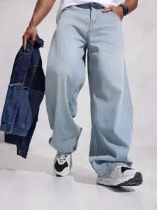 WROGN Men Pure Cotton Balloon Fit Light Fade Jeans