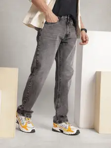 WROGN Men Anti Fit Light Fade Stretchable Jeans