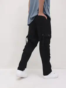 The Roadster Life Co. Men Cotton Relaxed Fit Cargo Style Trousers