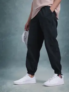 The Roadster Life Co. Men Cargo Style Trousers