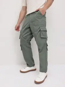 The Roadster Life Co. Men Cotton Relaxed Fit Cargo Style Trousers