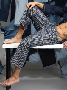 Campus Sutra Men Comfort Striped Stretchable Utility Denim Jeans