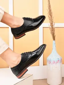 House of Pataudi Men Textured Oxfords Formal Shoes