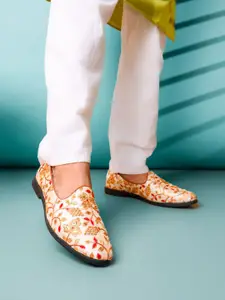 House of Pataudi Men Embroidered Woven Design Slip On Lightweight Mojaris