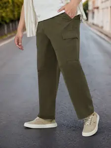 Urbano Plus Men Loose Fit Cargos Trousers