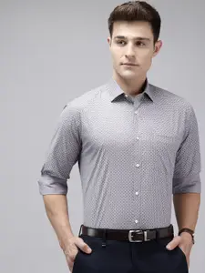 Park Avenue Slim Fit Opaque Geometric Printed Formal Shirt