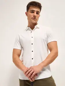 THE BEAR HOUSE Men Spread Collar Solid Casual Shirt