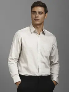 Louis Philippe Men Classic Spread Collar Geometric Printed Cotton Formal Shirt