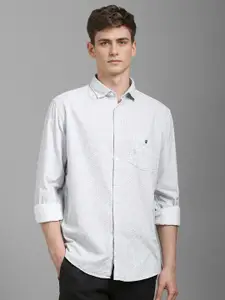 Louis Philippe Sport Men Geometric Printed Opaque Cotton Casual Shirt