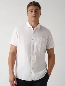 Louis Philippe Sport Men Solid Casual Shirt