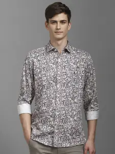 Louis Philippe Sport Men Tropical Printed Opaque Cotton Casual Shirt