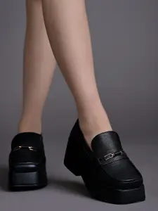 Shoetopia Women Textured Slip On Loafers