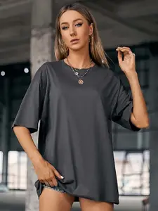 London Hills Women Solid Round Neck Cotton Oversized T-shirt