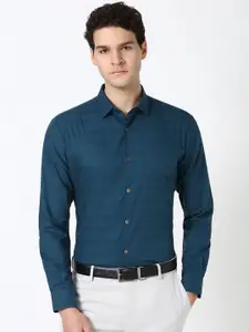 Peter England Elite Men Spread Collar Striped Cotton Formal Shirt