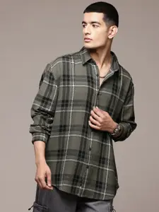 The Roadster Lifestyle Co. Relaxed Tartan Checked Pure Cotton Casual Shirt