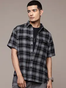 The Roadster Lifestyle Co. Comfort Checked Pure Cotton Relaxed Fit Casual Shirt