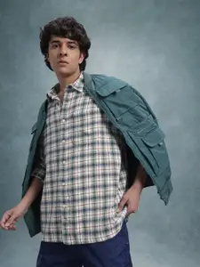 The Roadster Lifestyle Co. Relaxed Tartan Checked Pure Cotton Casual Shirt