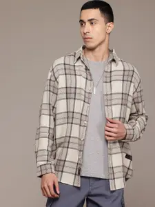 The Roadster Lifestyle Co. Men Relaxed Checked Pure Cotton Casual Shirt