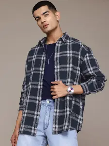 The Roadster Lifestyle Co. Men Relaxed Checked Pure Cotton Casual Shirt