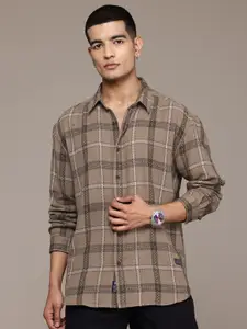 The Roadster Lifestyle Co. Men Comfort Checked Pure Cotton Casual Shirt