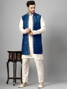 Utsav Fashion Men High Slit Beads and Stones Kurta with Pyjamas