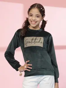 Albion By CnM Girls Round Neck Long Sleeves Typography Printed Woollen Pullover