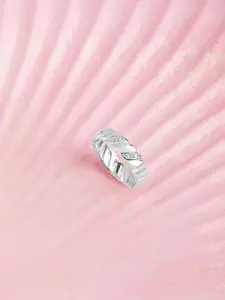 Mia by Tanishq Minimalist Groove 925 Sterling Silver Cubic Zirconia Studded Finger Ring