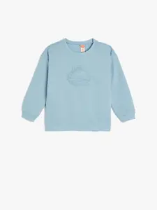 Koton Boys Self Design Cotton Sweatshirt