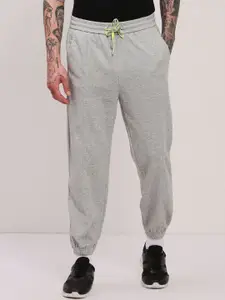 SHOWOFF Men Mid-Rise Cotton Joggers
