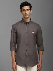 Louis Philippe Sport Men Super Fit Solid Pure Cotton Casual Shirt