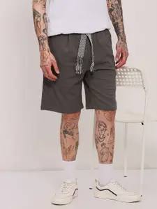 SHOWOFF Men Cotton Relaxed Fit Mid-Rise Above Knee Shorts