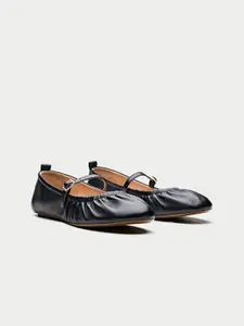 Oroh Women Ballerinas with Buckles Flats