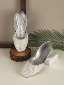 Sole Saga Women Embellished Slip-On Ethnic Mojaris Flats