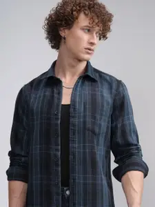 HIGHLANDER Men Spread Collar Checked Cotton Relaxed Fit Casual Shirt