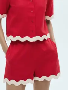 MANGO Women Lace Insert Regular Shorts