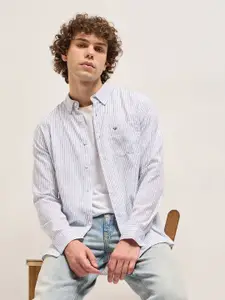 THE BEAR HOUSE Men Slim Fit Pinstripes Opaque Striped Casual Shirt