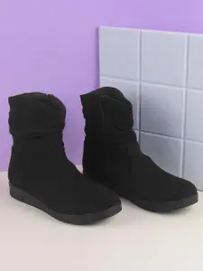 Mochi Women Round Toe Regular Boots