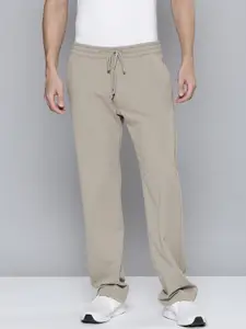 Levis Men Relaxed Fit Regular Track Pants